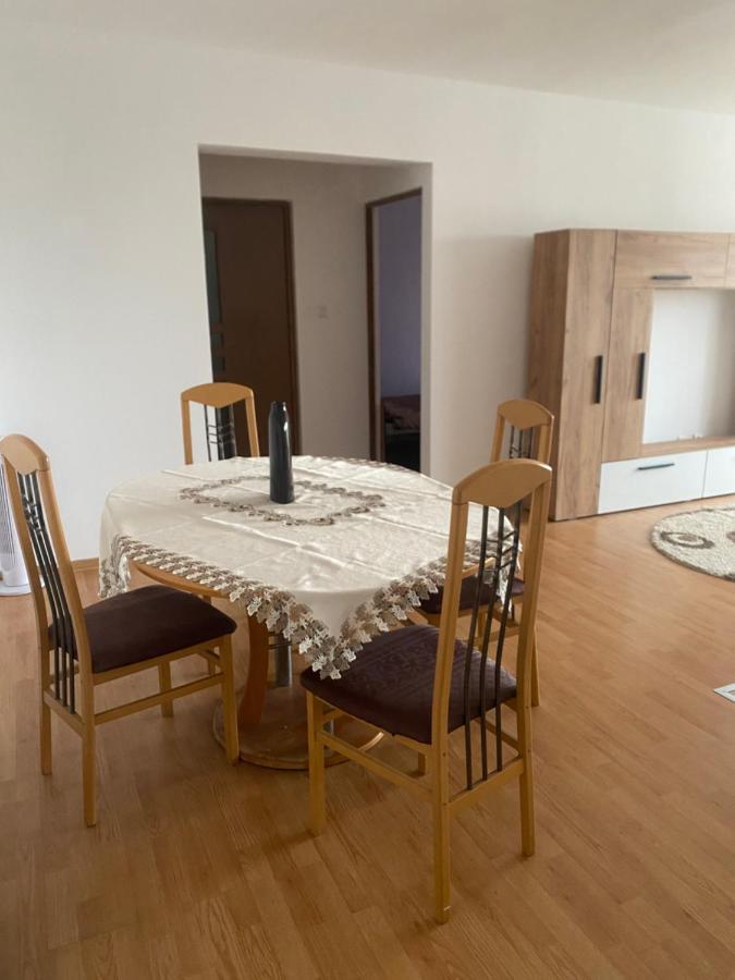 2Br Cosy Apart Satu Mare Ngoại thất bức ảnh